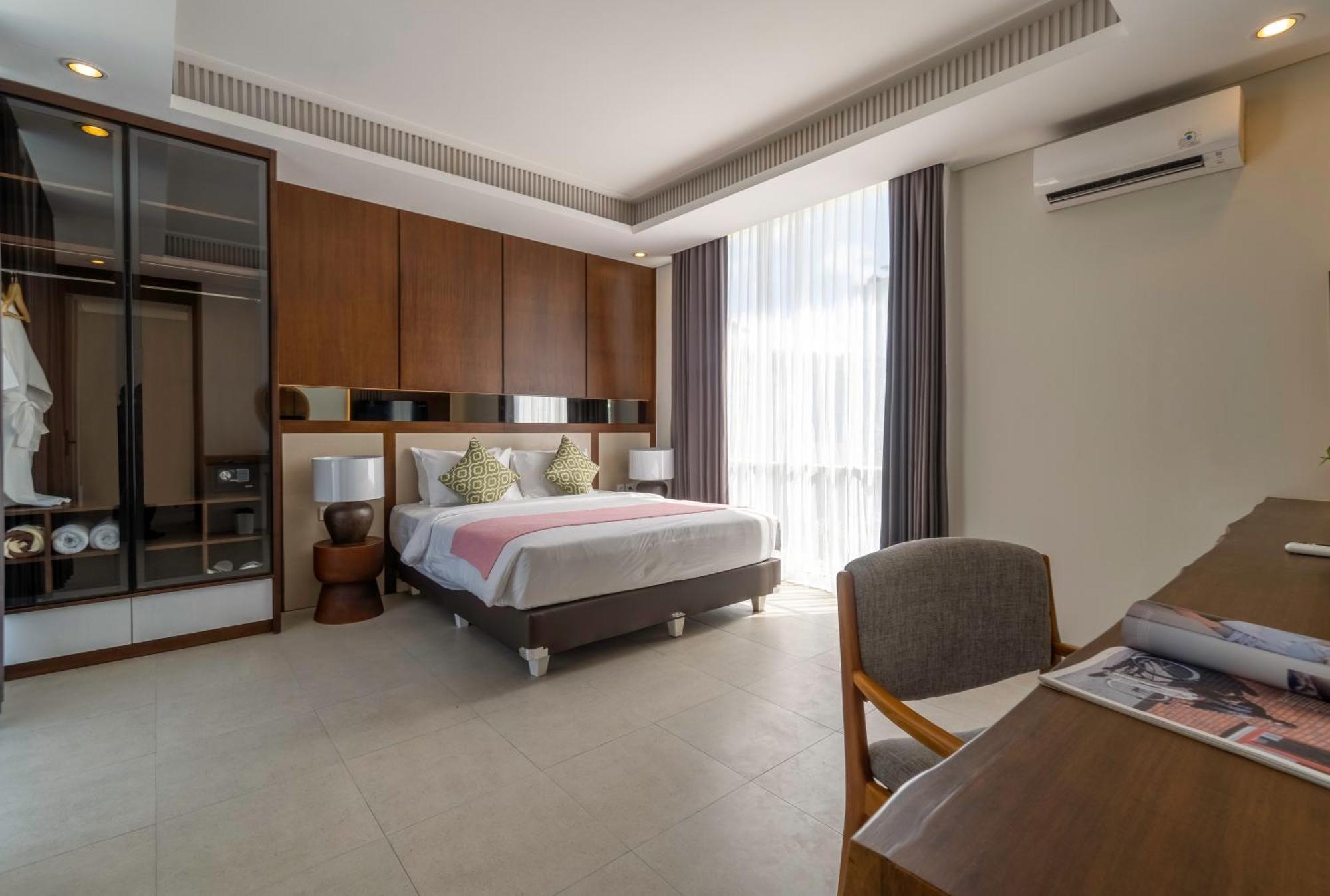 Nusa Dua Bayview Villa