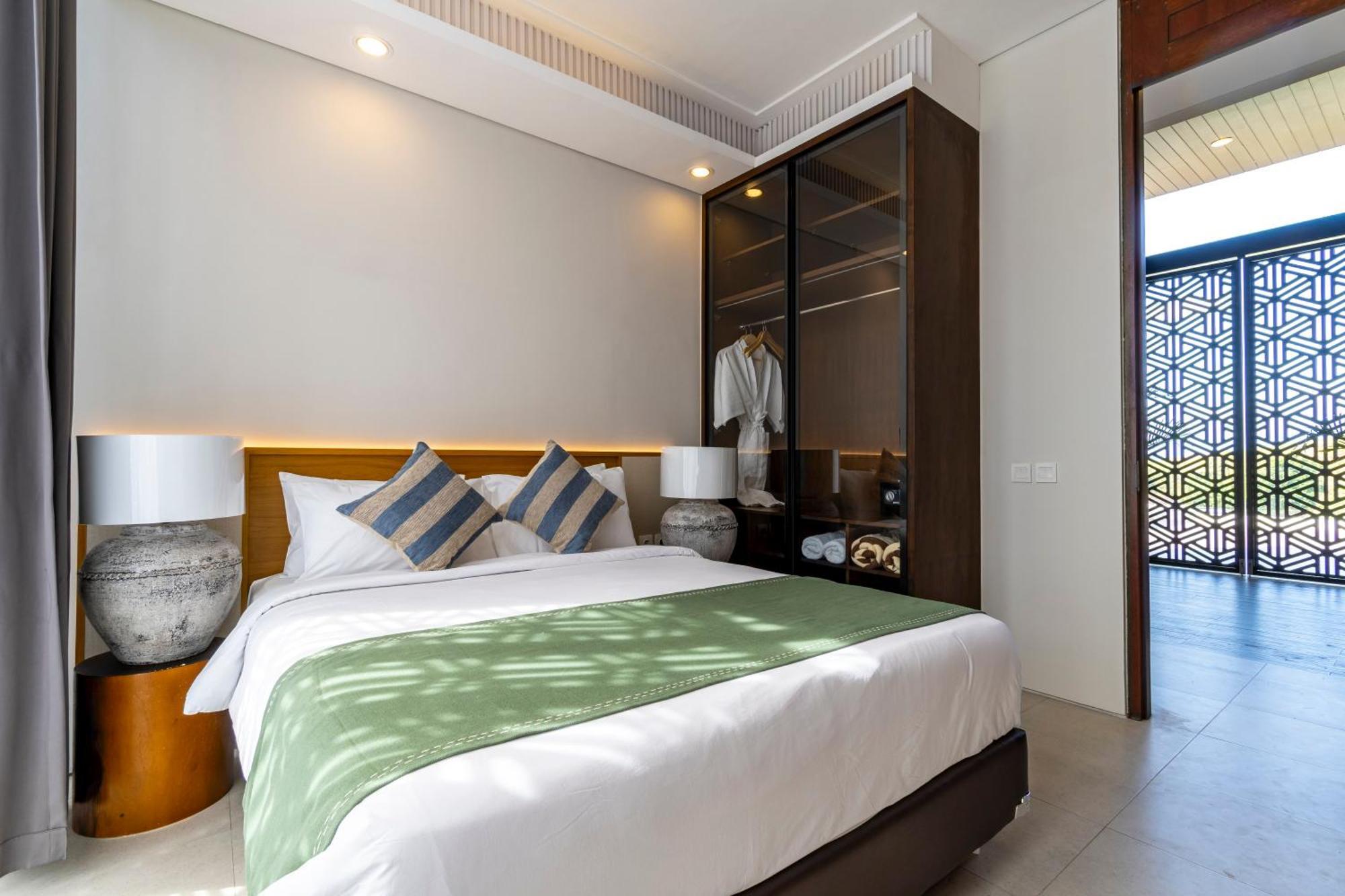 Nusa Dua Bayview Villa *