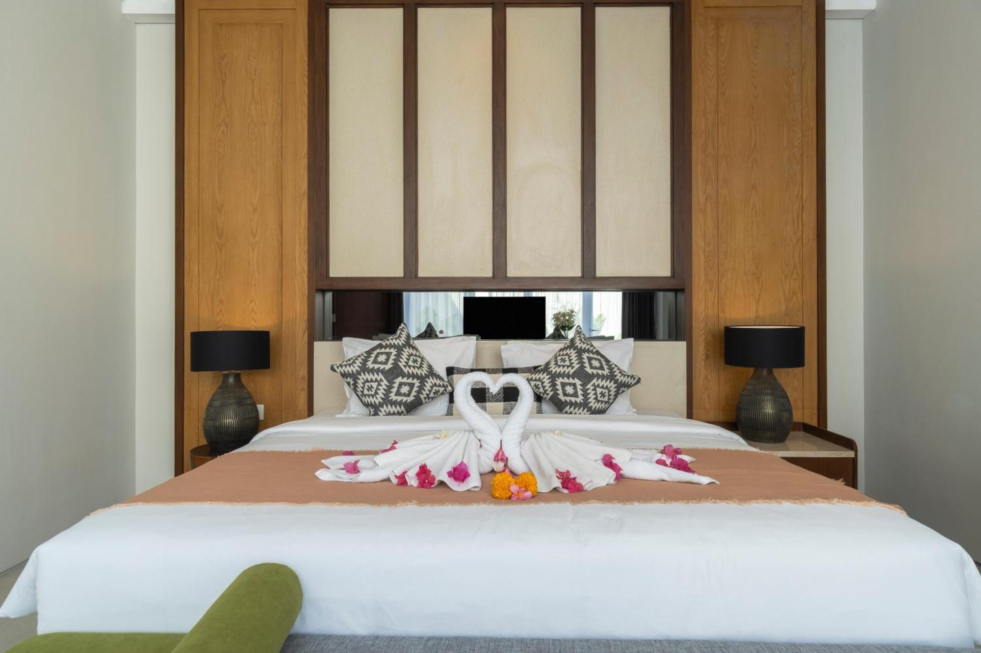 Nusa Dua Bayview Villa *