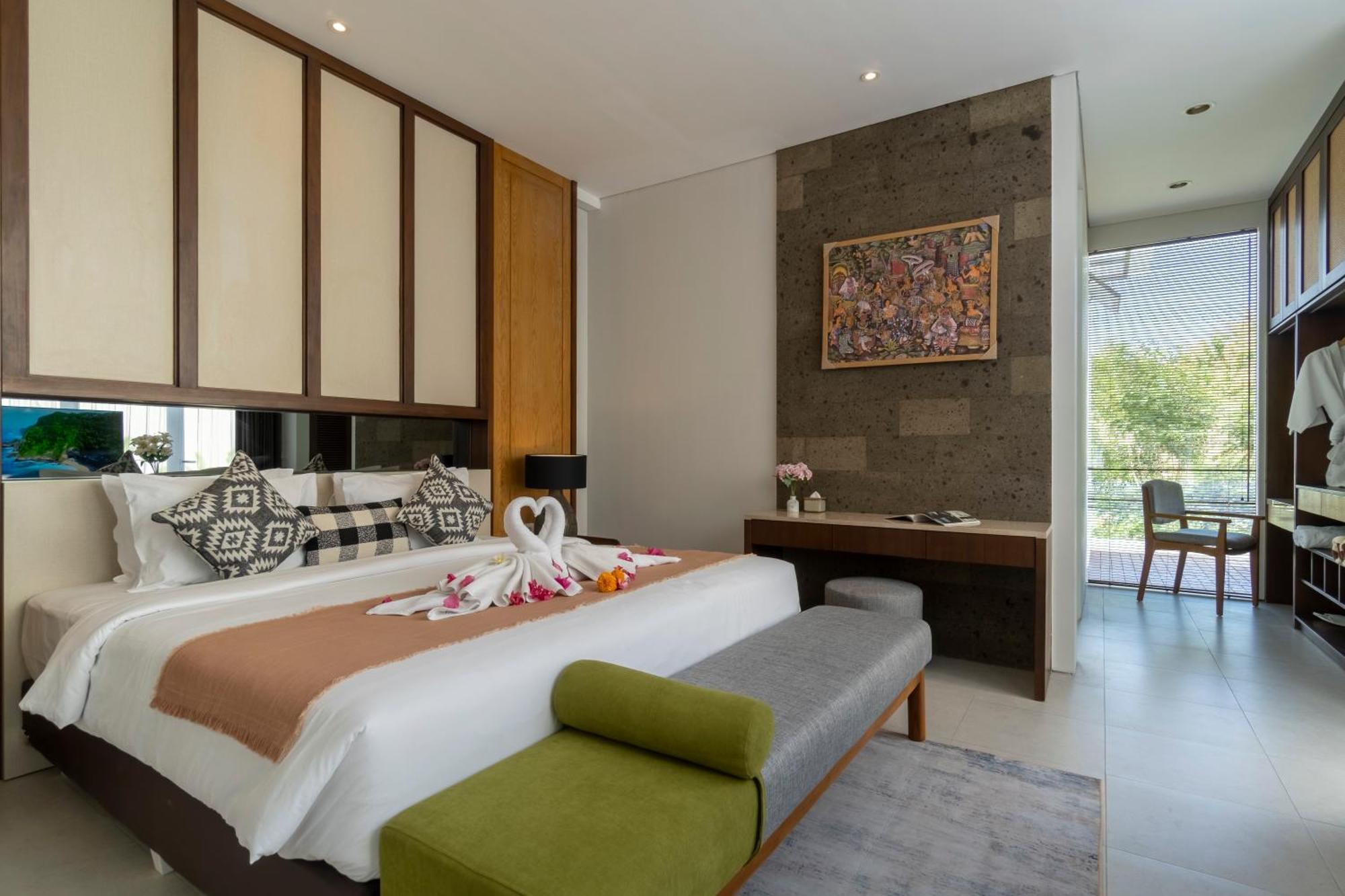Nusa Dua Bayview Villa