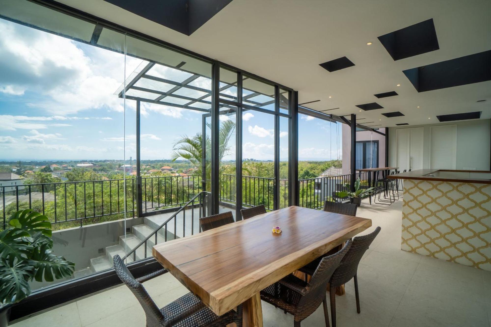 Nusa Dua Bayview Villa *