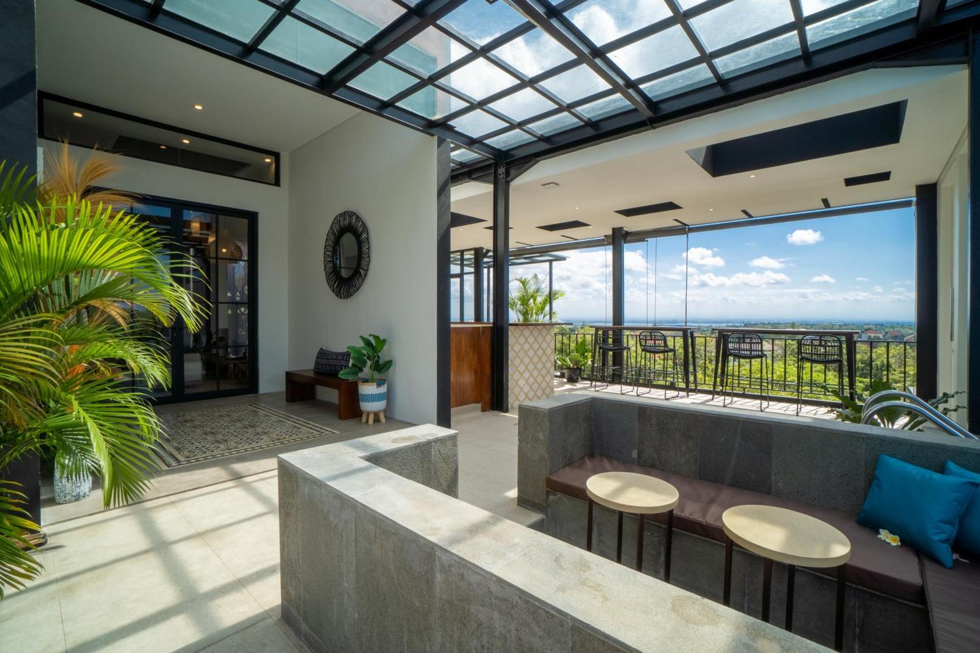 Villa Nusa Dua Bayview *